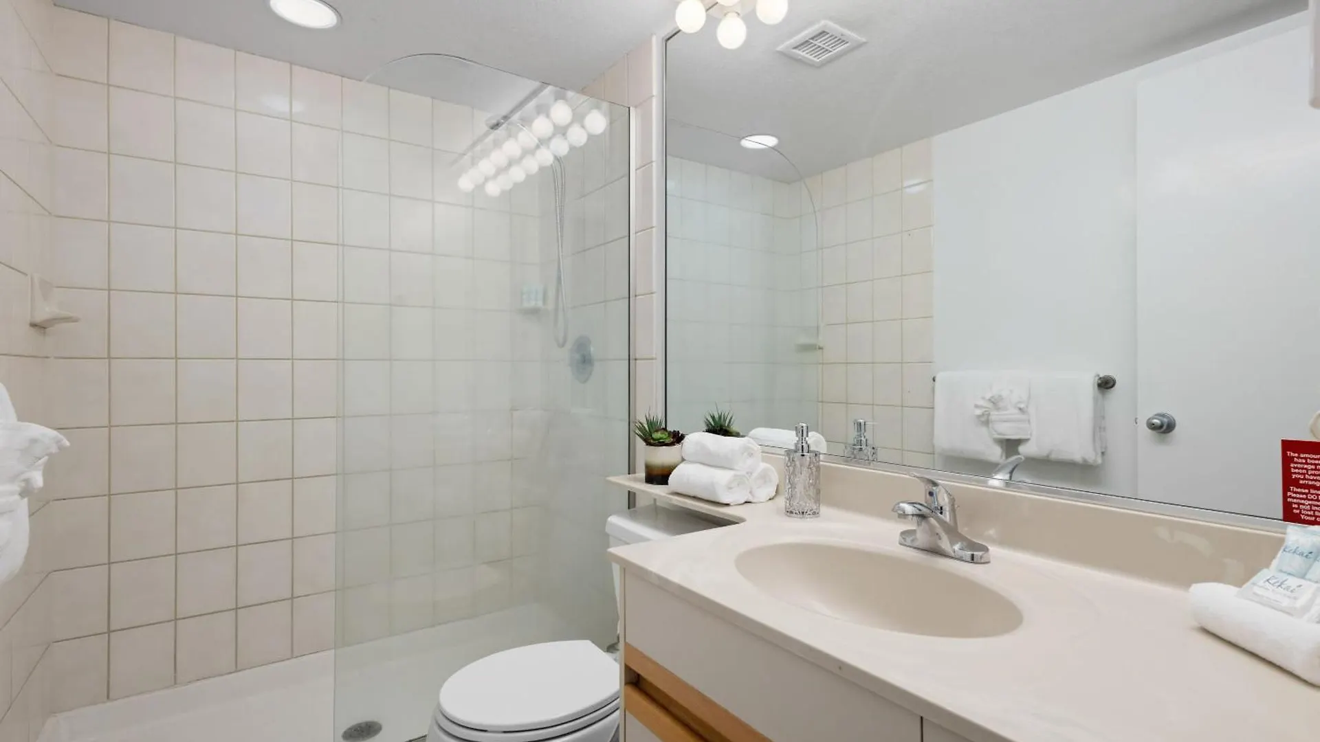 Charming & Updated Maui Banyan 2 Bath Wailea  United States